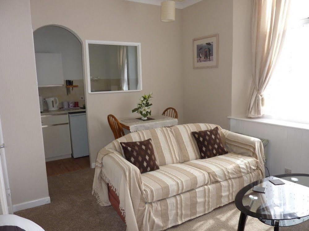 פיינטון Glencoe Apartments מראה חיצוני תמונה